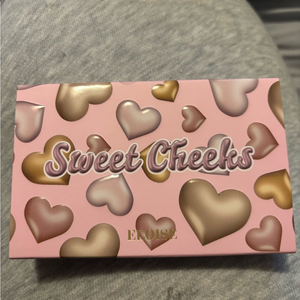 Eloise Sweet Cheeks Bronzer & Contour Palette - Pink and Gold